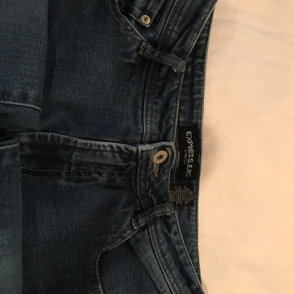 EUC- Express Jeans - Picture 8 of 8